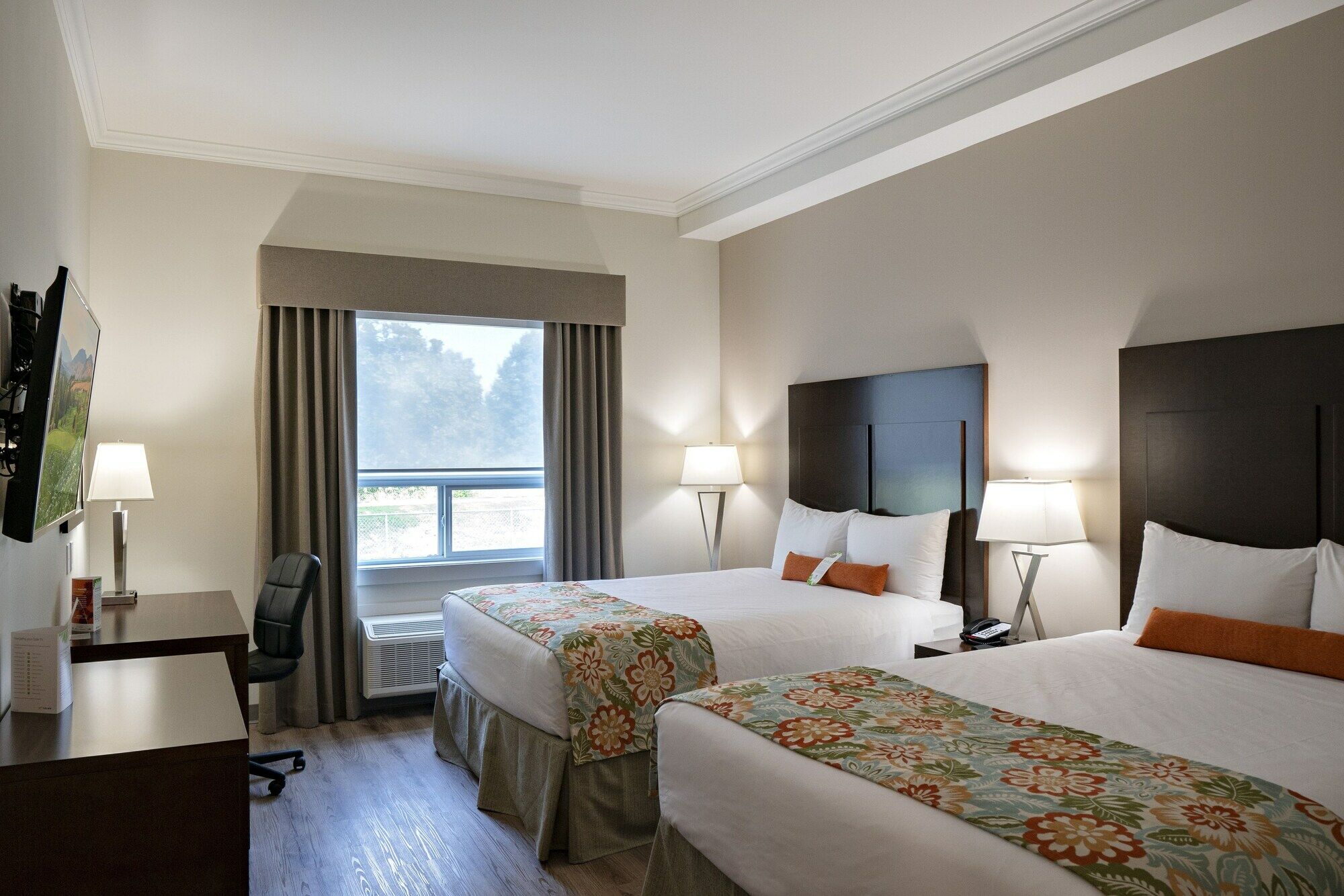 Coast Oliver Hotel Exterior photo