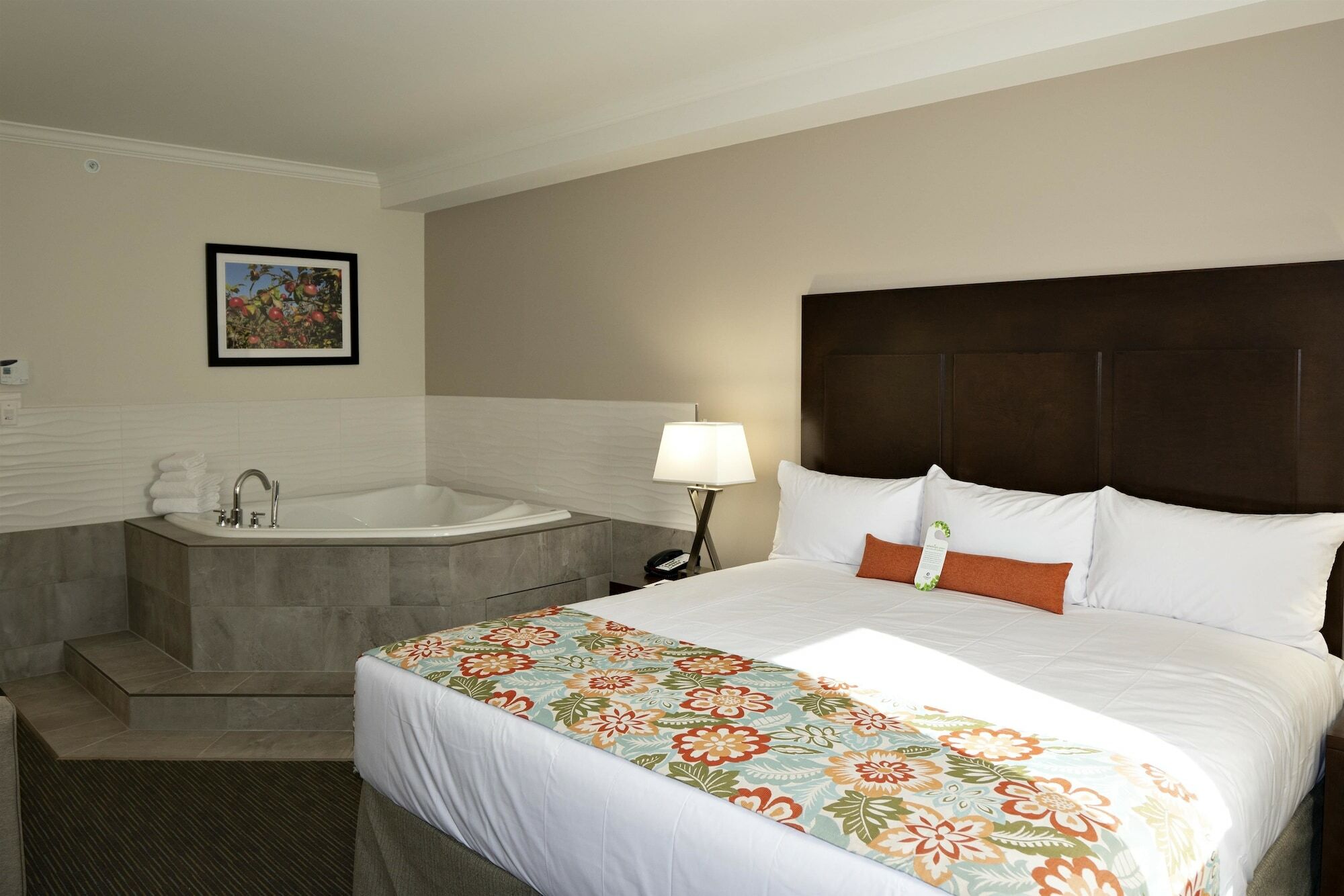 Coast Oliver Hotel Exterior photo
